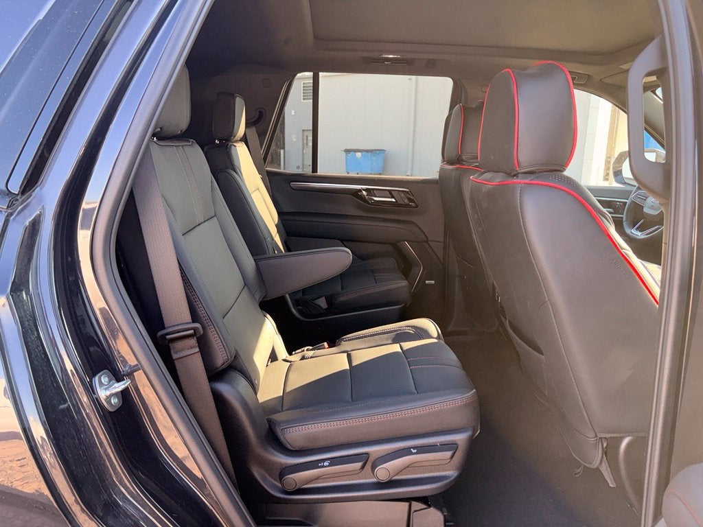 2025 Chevrolet Tahoe RST
