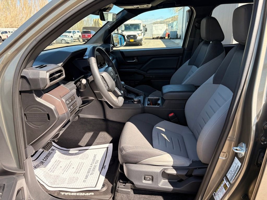 2024 Toyota Tacoma 4WD SR5