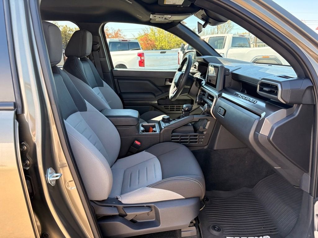 2024 Toyota Tacoma 4WD SR5