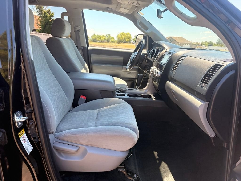 2016 Toyota Sequoia SR5